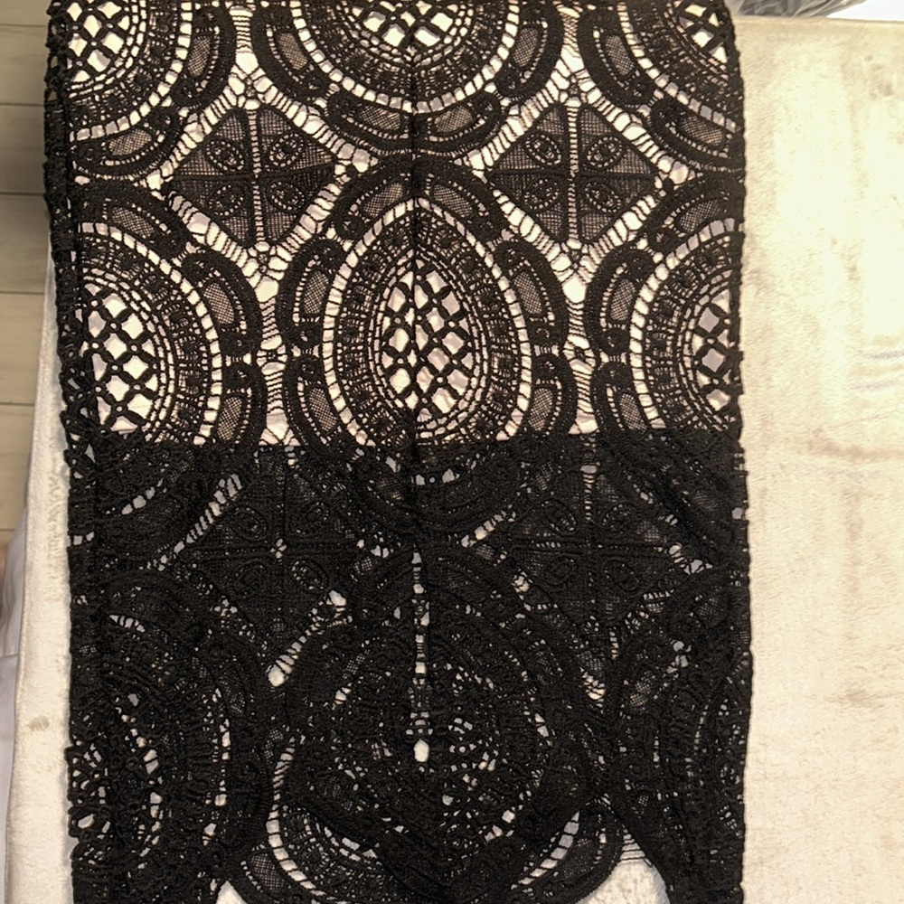 Dress - Picture 5 of 5